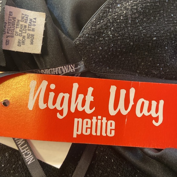 Night Way Women's One-Shoulder Dress Long - Picture 7 of 9